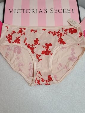 Y2K Victoria's Secret Fabulous Satin Hiphugger Panty Size M Cherry Blossom